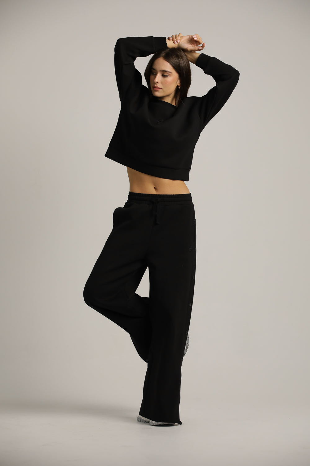 סווטשירט קרופ עם לוגו בחזית | קנת קול