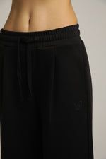 מכנסיים ארוכים בגזרה רחבה | קנת קול