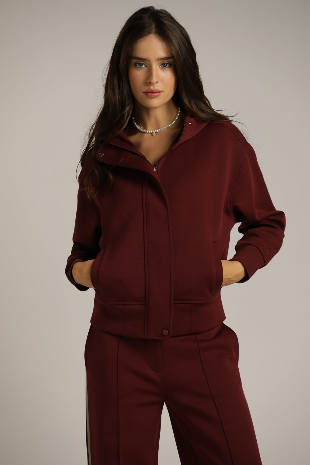 ג'קט עם כובע קפוצ'ון ורוכסן נסתר | קנת קול