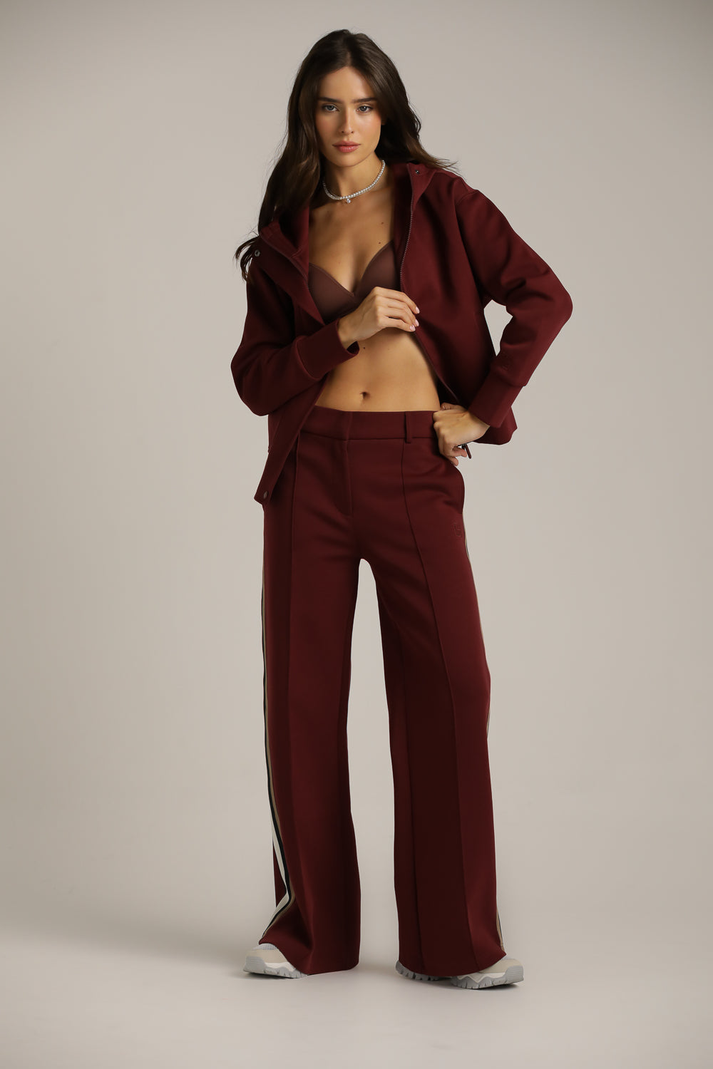 ג'קט עם כובע קפוצ'ון ורוכסן נסתר | קנת קול