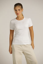 טישירט שרוול קצר עם לוגו מובלט | קנת קול