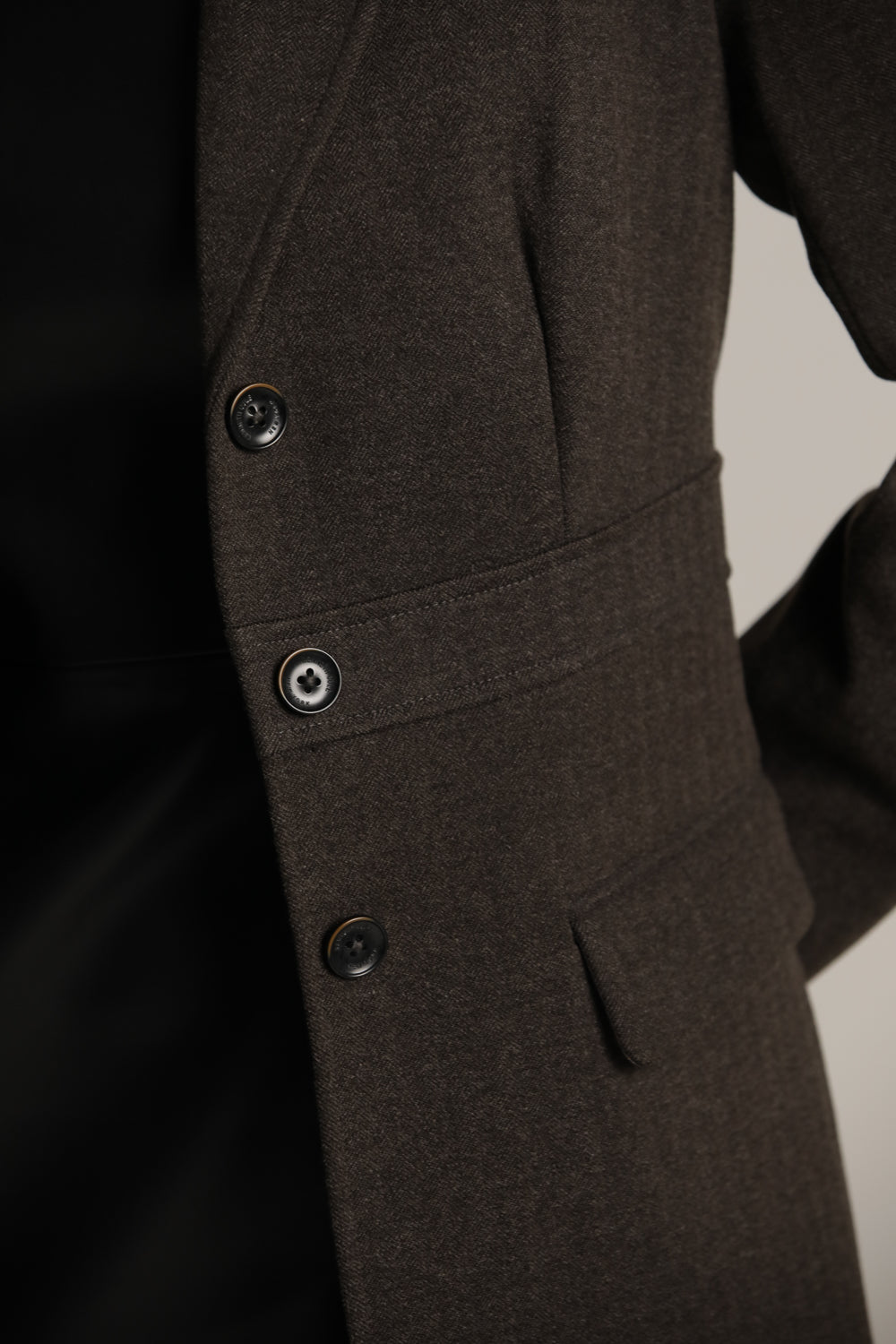 בלייזר ארוך בגזרה מחויטת | קנת קול