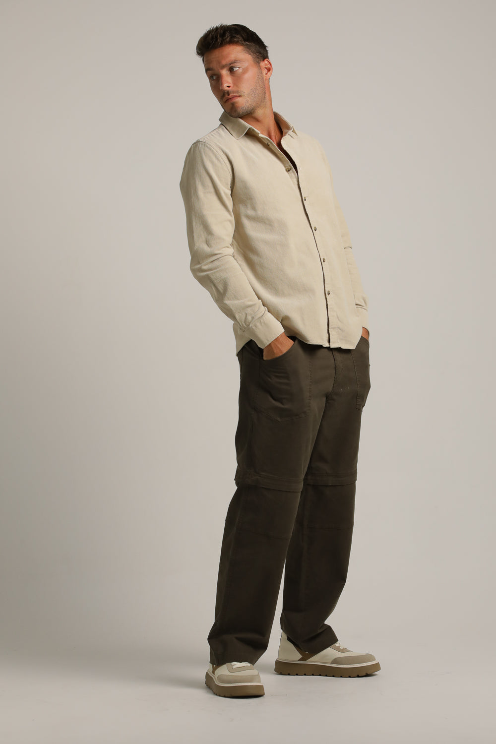 חולצת קורדרוי מכופתרת לגברים | קנת קול