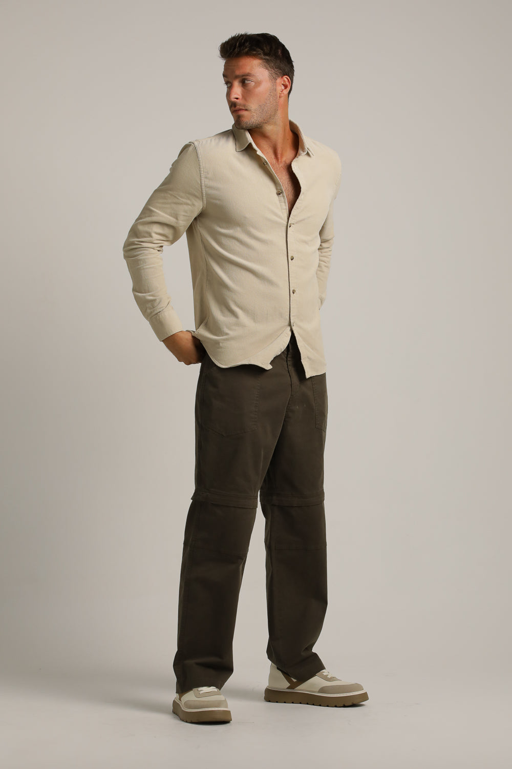 חולצת קורדרוי מכופתרת לגברים | קנת קול