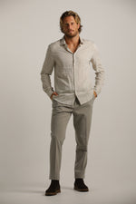 חולצה מכופתרת בטקסטורת קרינקל | קנת קול