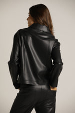 ג'קט דמוי עור בגזרת בוקסי | קנת קול