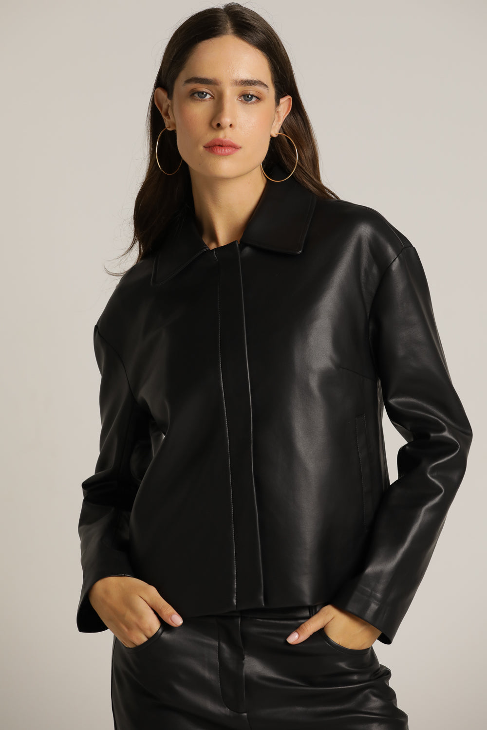 ג'קט דמוי עור בגזרת בוקסי | קנת קול