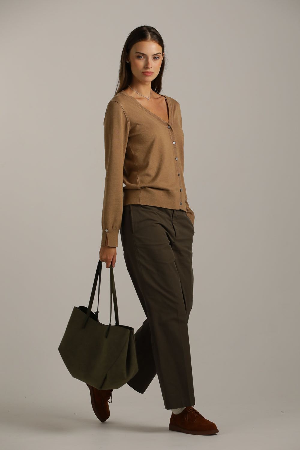 סריג קרדיגן בייסיק עם מחשוף וי | קנת קול