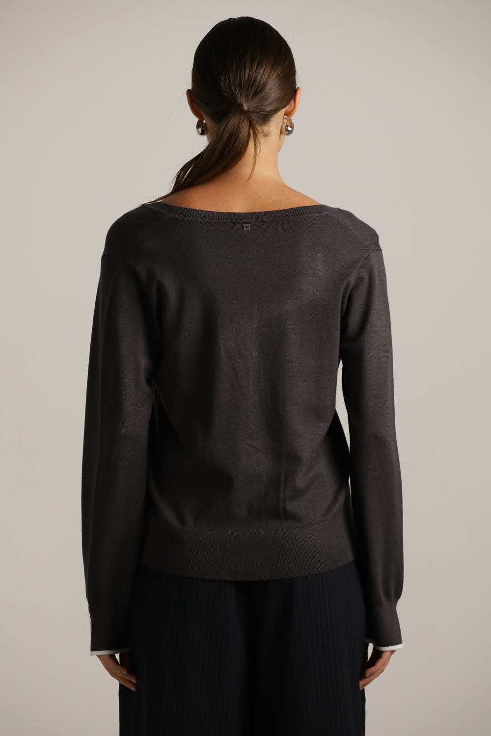 סריג קרדיגן בייסיק עם מחשוף וי | קנת קול