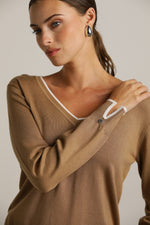 סריג בייסיק עם מחשוף וי | קנת קול