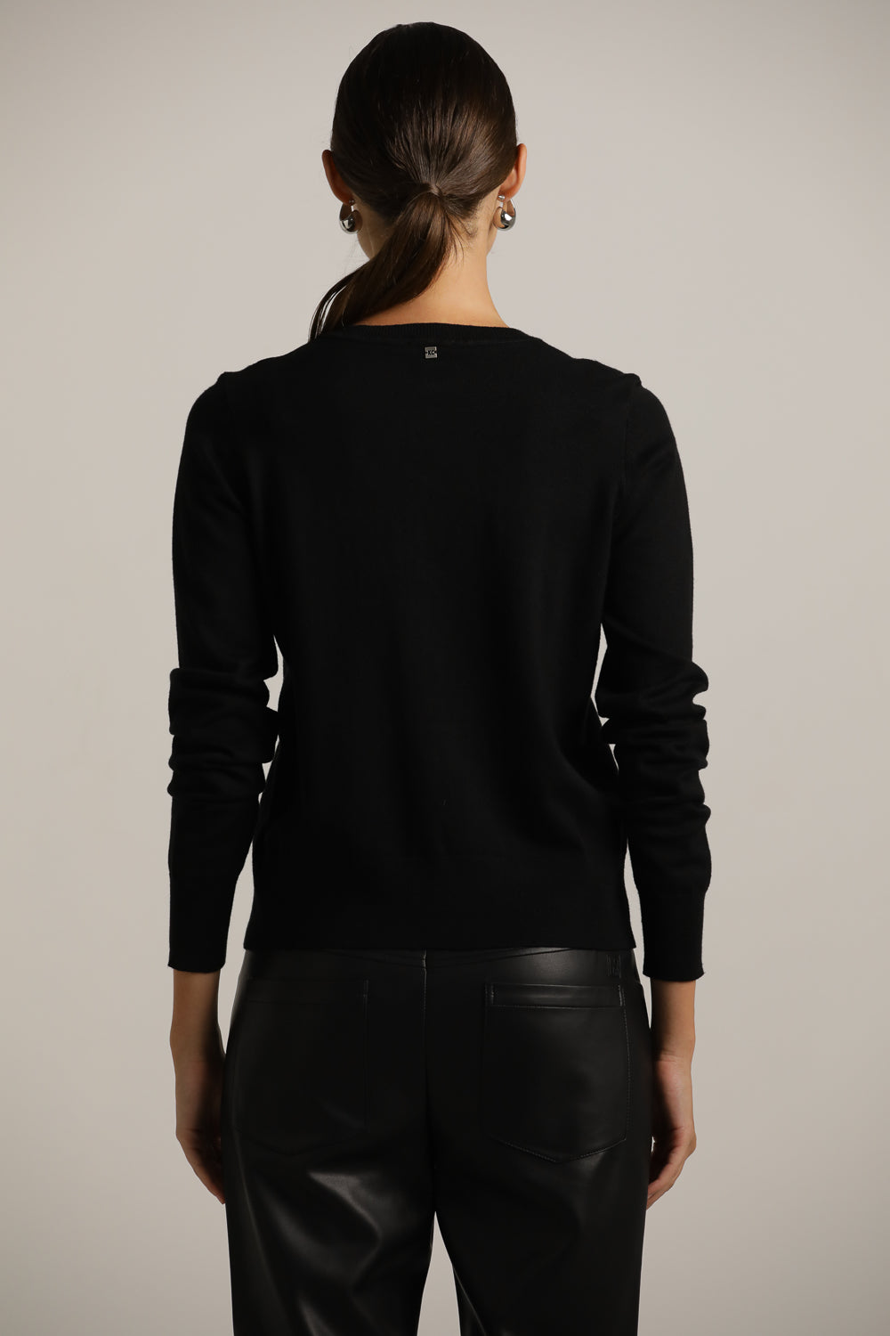 סריג קרדיגן בייסיק עם מחשוף עגול | קנת קול