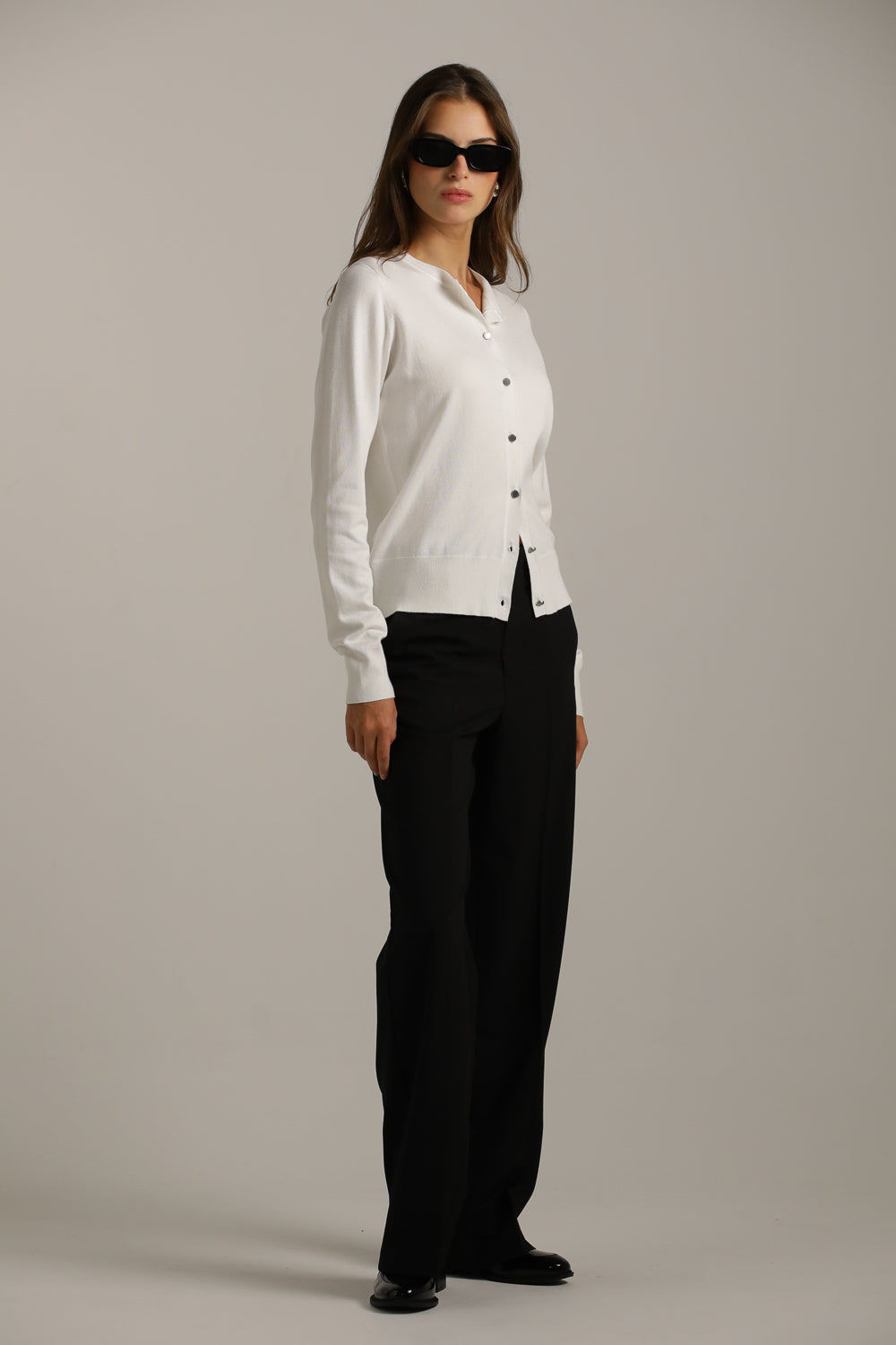 סריג קרדיגן בייסיק עם מחשוף עגול | קנת קול