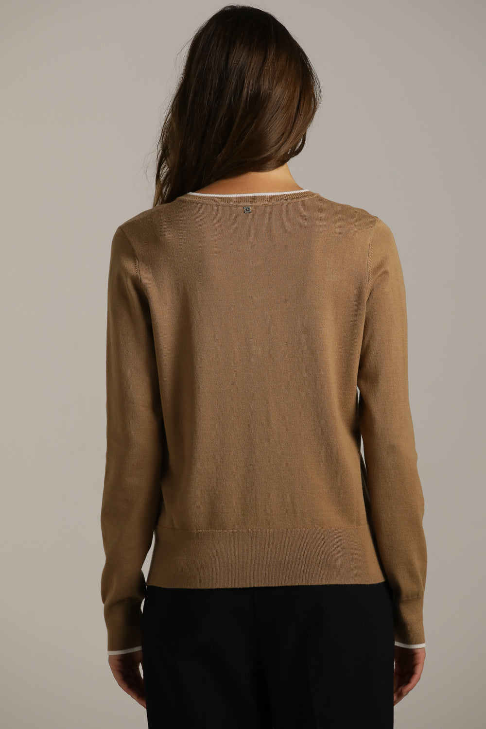 סריג קרדיגן בייסיק עם מחשוף עגול | קנת קול