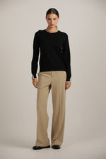 סריג בייסיק עם מחשוף עגול | קנת קול