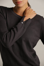 סריג בייסיק עם מחשוף עגול | קנת קול