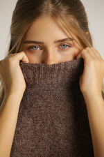 חולצת סריג קצרה במראה צמרי | קנת קול