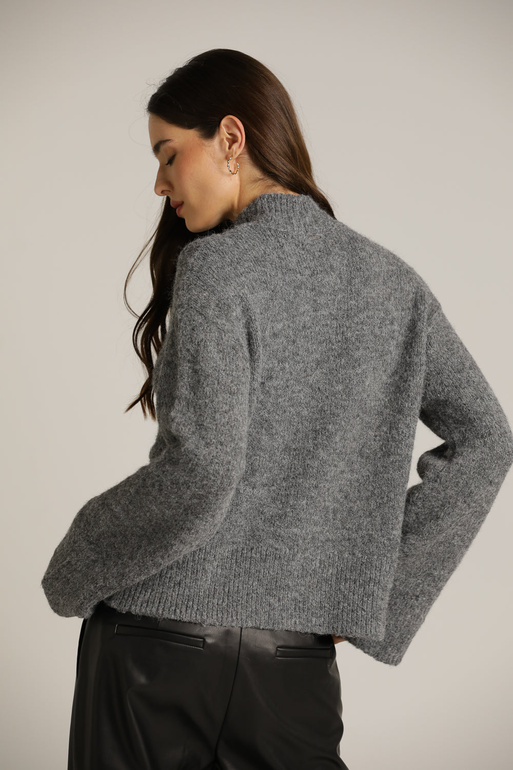 חולצת סריג במרקם צמרי | קנת קול