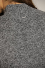 חולצת סריג במרקם צמרי | קנת קול