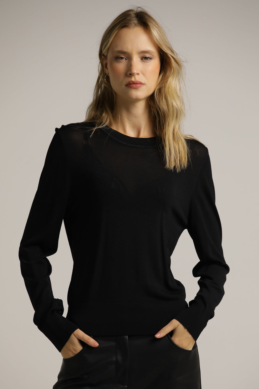 חולצת סריג דקה חצי שקופה | קנת קול