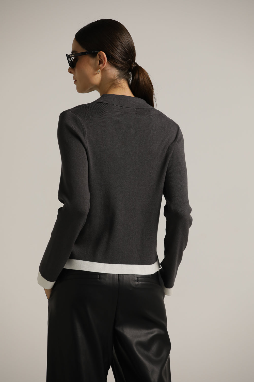 קרדיגן סרוג עם צווארון פולו | קנת קול