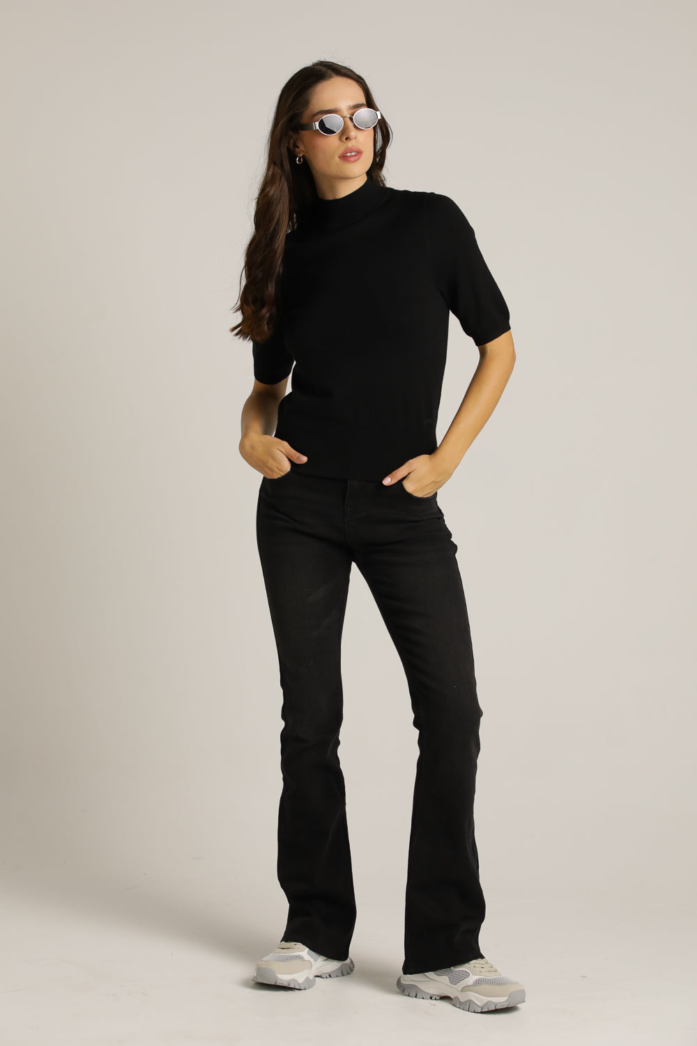 סריג גולף עם שרוול קצר וצווארון גבוה | קנת קול