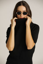 סריג גולף עם שרוול קצר וצווארון גבוה | קנת קול