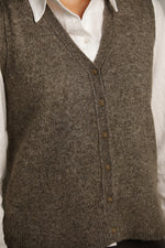 ווסט סרוג עם כפתורים | קנת קול