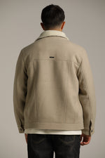 ג'קט טרקר עם בטנה במראה פרווה טבעונית | קנת קול