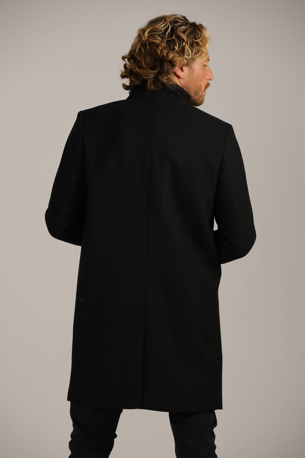 מעיל אלגנטי במרקם צמרי | קנת קול