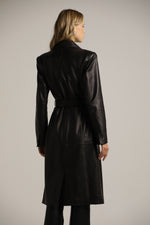 מעיל עור מידי עם כתפיים מודגשות | קנת קול