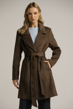 מעיל פורמל במראה צמרי בשילוב חגורה | קנת קול