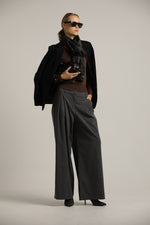 בלייזר מחויט במראה פורמלי | קנת קול