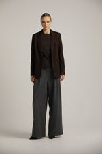 בלייזר מחויט במראה פורמלי | קנת קול