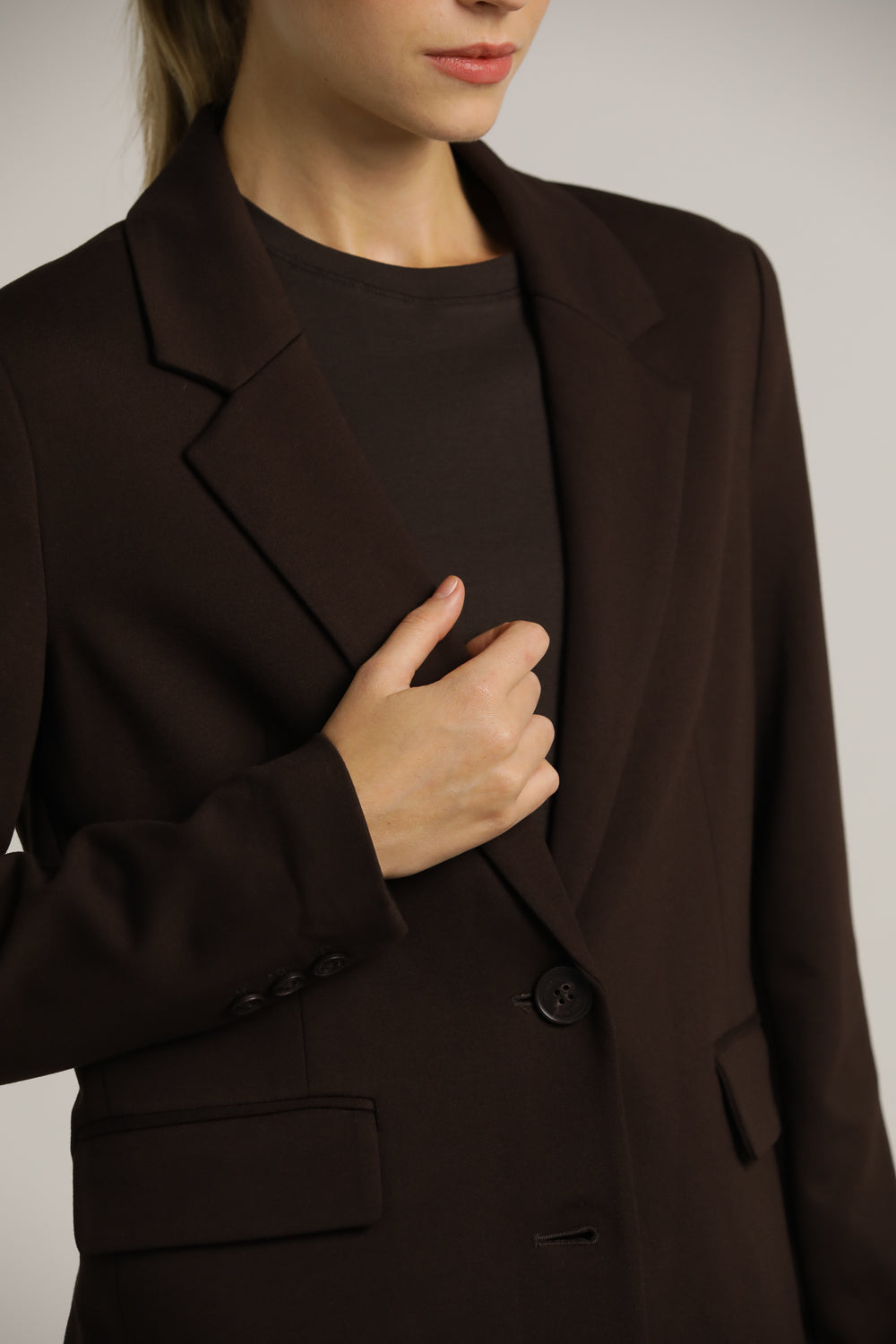 בלייזר מחויט במראה פורמלי | קנת קול