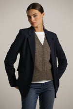 בלייזר מחויט במראה פורמלי | קנת קול