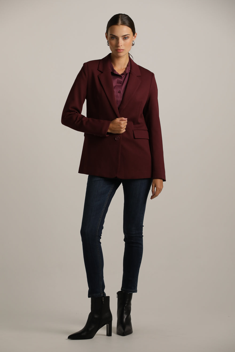 בלייזר מחויט במראה פורמלי | קנת קול