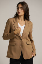 בלייזר מחויט במראה פורמלי | קנת קול