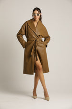 מעיל מעטפת דמוי עור עם חגורה | קנת קול