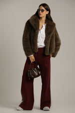 מעיל פרווה מלאכותית בגזרה קצרה | קנת קול 