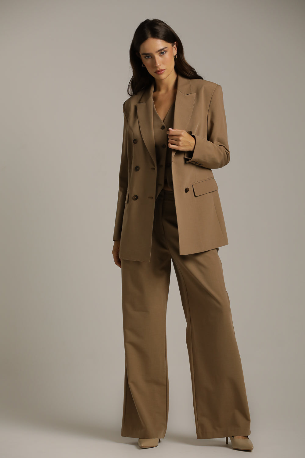 בלייזר בגזרת אוברסייז עם חגורת מותן | קנת קול