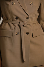 בלייזר בגזרת אוברסייז עם חגורת מותן | קנת קול