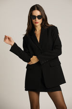 בלייזר מחויט בגזרת אוברסייז | קנת קול