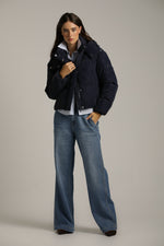 מעיל פוך קצר עם כובע נשלף | קנת קול