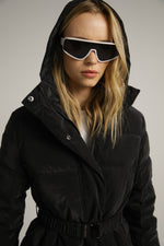 מעיל פוך עם חגורת גומי ואבזם ממותג | קנת קול