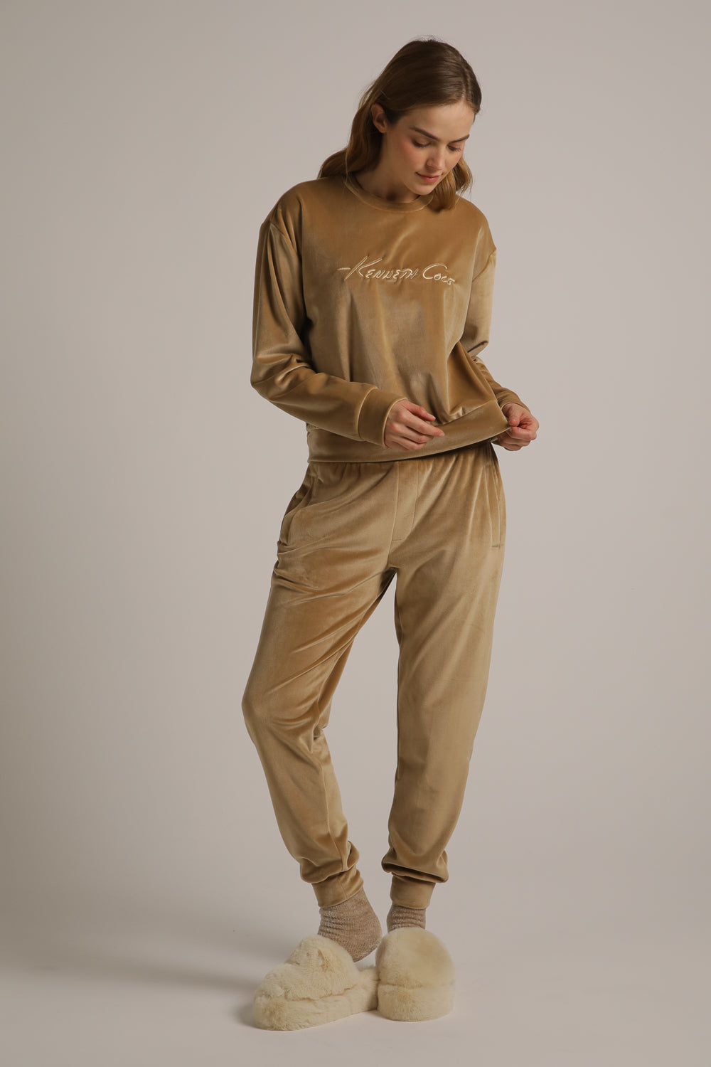 סווטשירט אוברסייז קטיפה | קנת קול