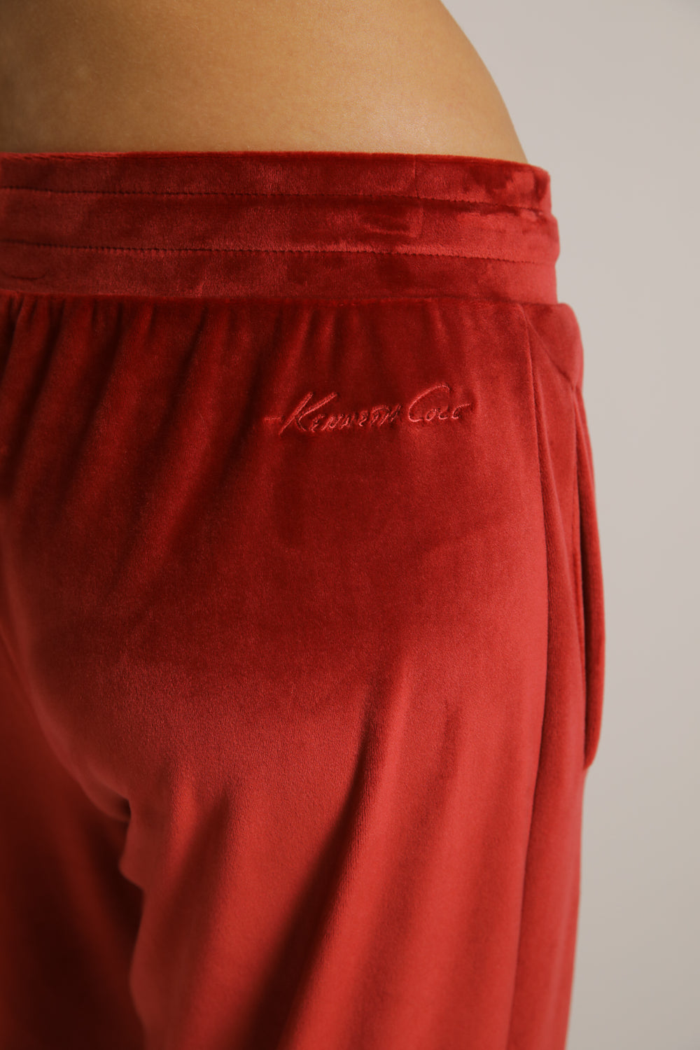 מכנסי קטיפה בגזרה בוטקאט | קנת קול