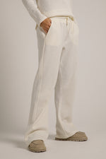 מכנסי טרנינג וואפל בגזרה רחבה | קנת קול