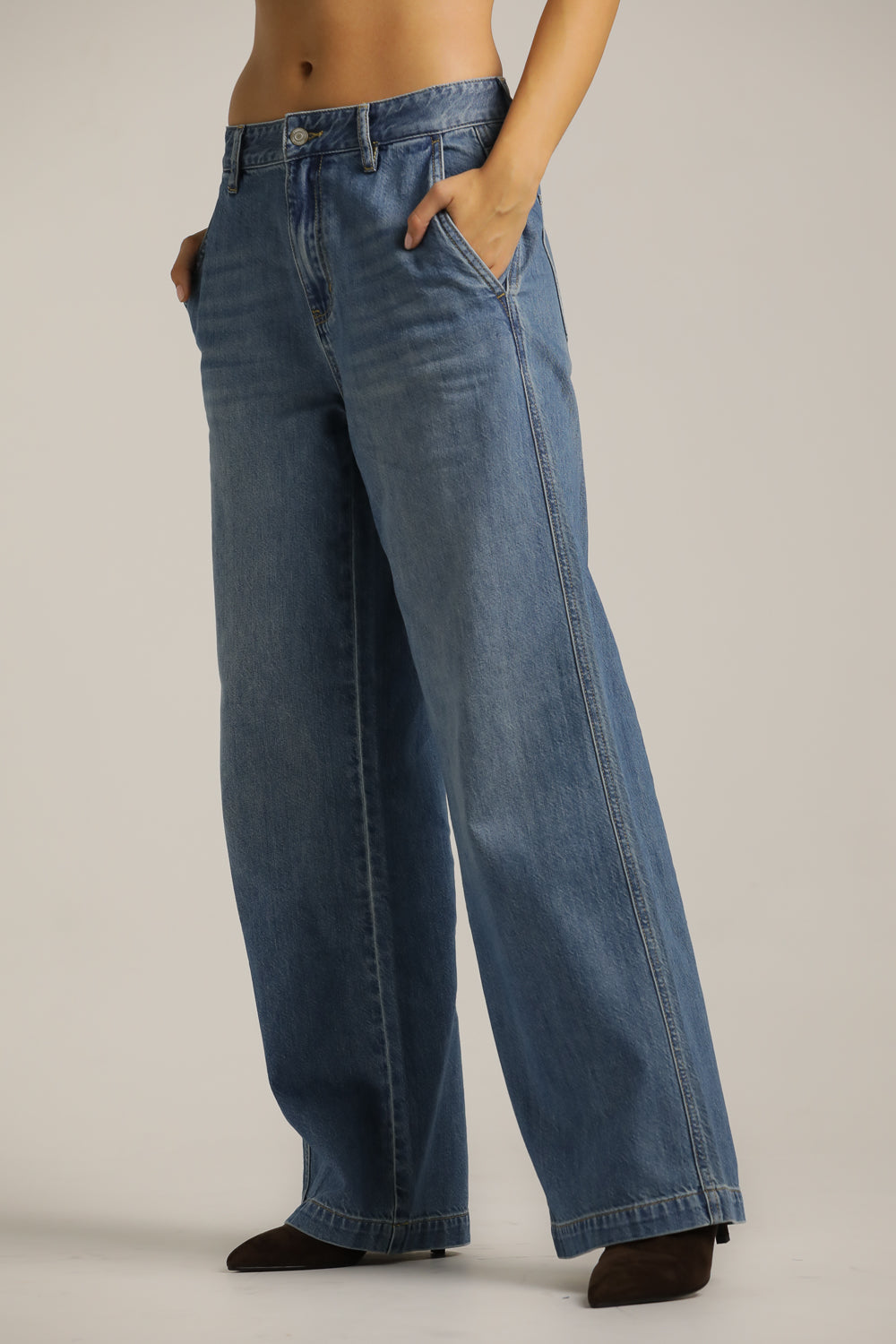 מכנסי ג'ינס בגזרה רחבה | קנת קול 