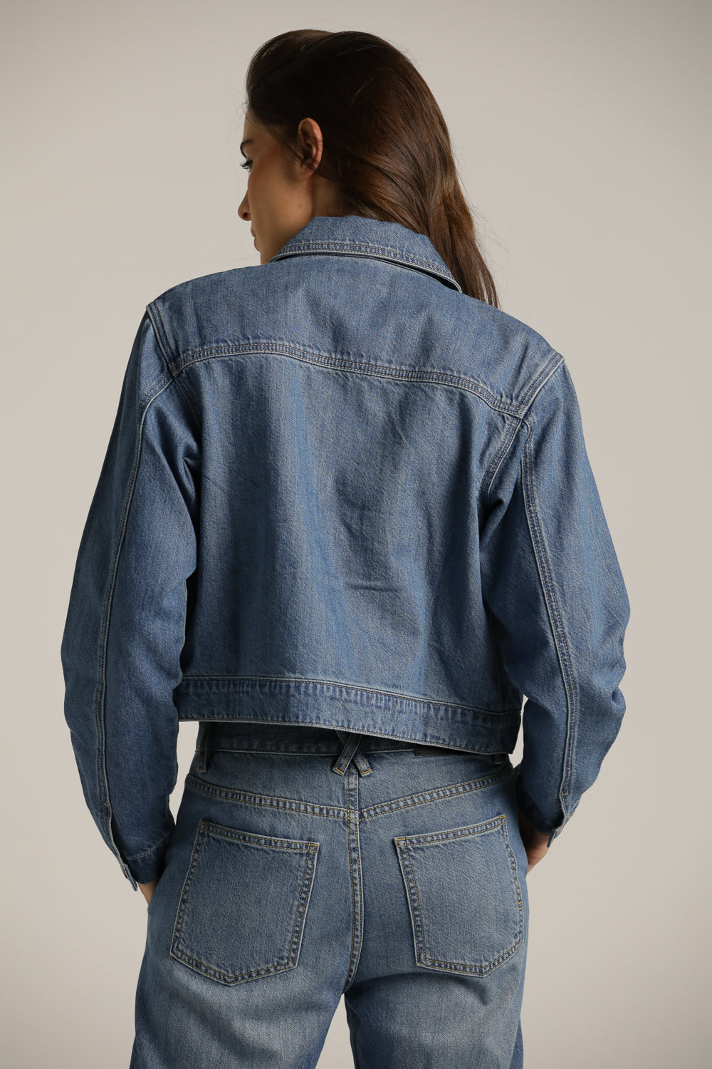 ג'קט ג'ינס קצר בגזרת בוקסר | קנת קול 