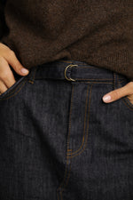 חצאית ג'ינס באורך הברך | קנת קול